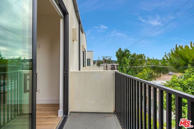 5313 Ben Avenue 1, Valley Village, CA 91607