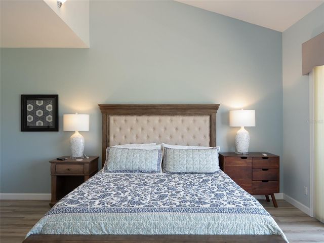 2013 HARBOUR LINKS DRIVE 2013, Longboat Key, FL 34228