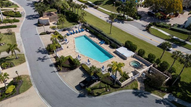 2013 HARBOUR LINKS DRIVE 2013, Longboat Key, FL 34228