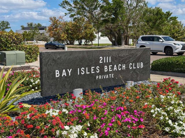 2013 HARBOUR LINKS DRIVE 2013, Longboat Key, FL 34228