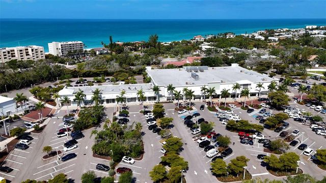 2013 HARBOUR LINKS DRIVE 2013, Longboat Key, FL 34228