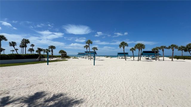 2013 HARBOUR LINKS DRIVE 2013, Longboat Key, FL 34228