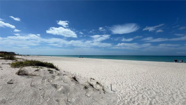 2013 HARBOUR LINKS DRIVE 2013, Longboat Key, FL 34228