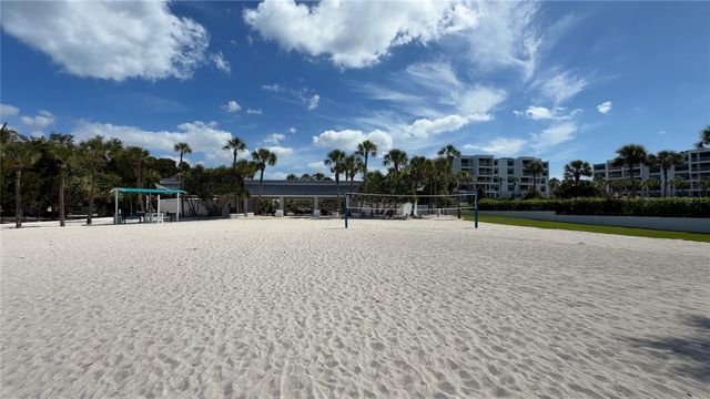 2013 HARBOUR LINKS DRIVE 2013, Longboat Key, FL 34228