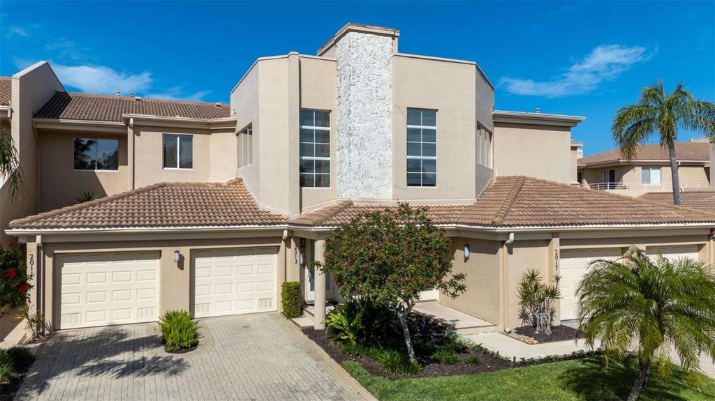 2013 HARBOUR LINKS DRIVE 2013, Longboat Key, FL 34228