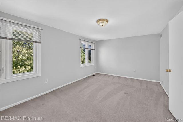 41156 Todd Lane, Novi, MI 48375