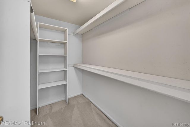 41156 Todd Lane, Novi, MI 48375