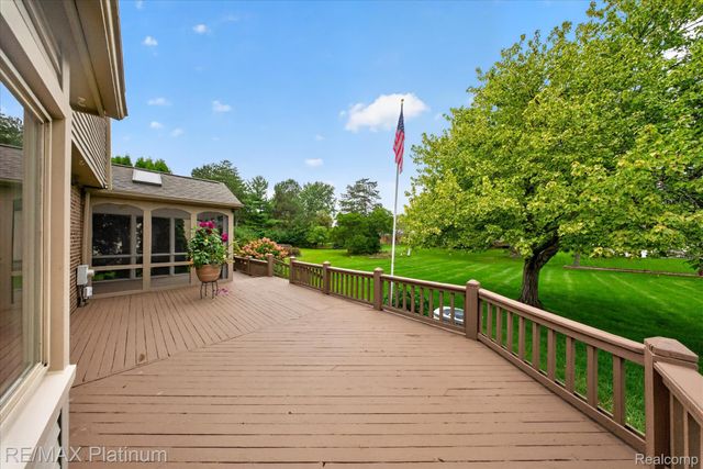 41156 Todd Lane, Novi, MI 48375
