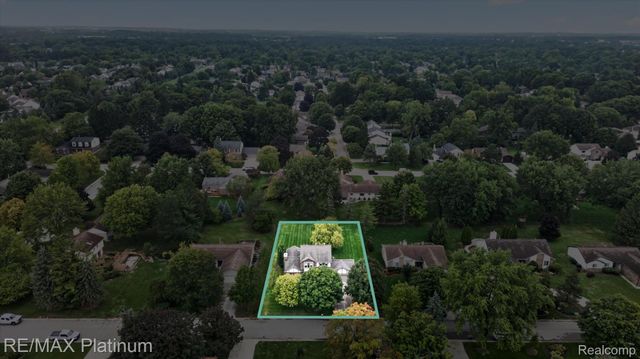 41156 Todd Lane, Novi, MI 48375