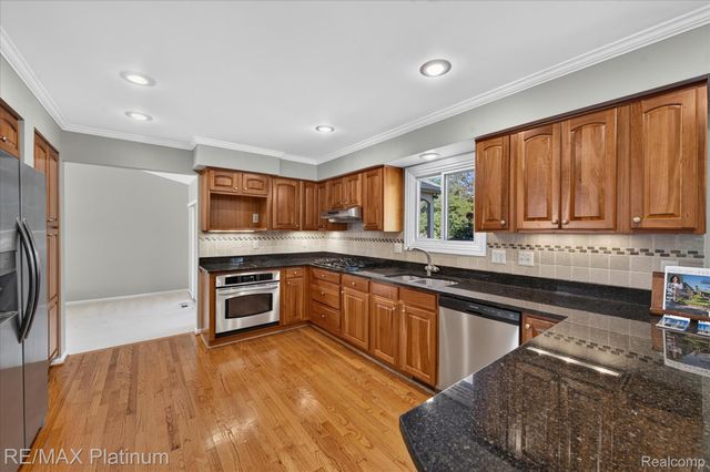 41156 Todd Lane, Novi, MI 48375