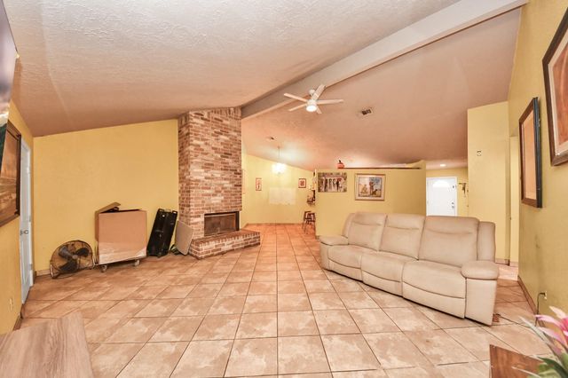 3302 Hombly Road, Houston, TX 77066
