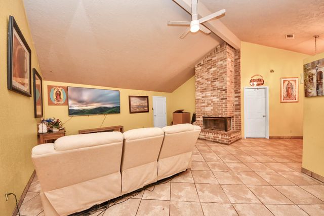 3302 Hombly Road, Houston, TX 77066