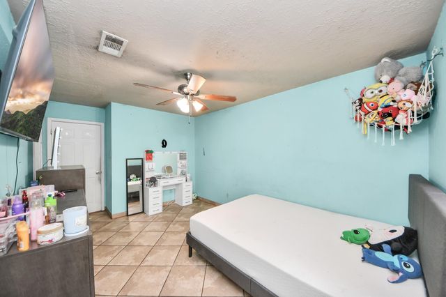 3302 Hombly Road, Houston, TX 77066