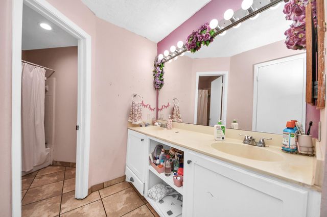 3302 Hombly Road, Houston, TX 77066