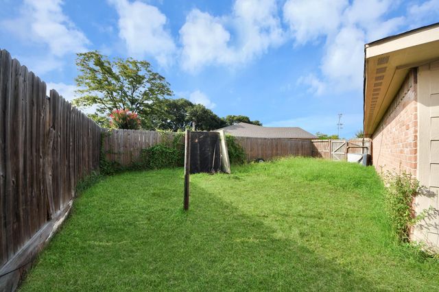 3302 Hombly Road, Houston, TX 77066