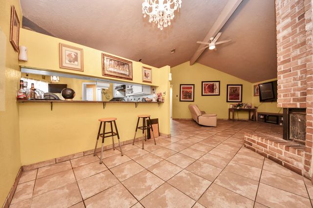 3302 Hombly Road, Houston, TX 77066