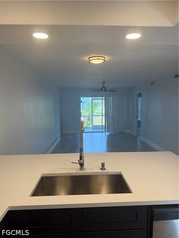 1100 Pondella RD 703, Cape Coral, FL 33909