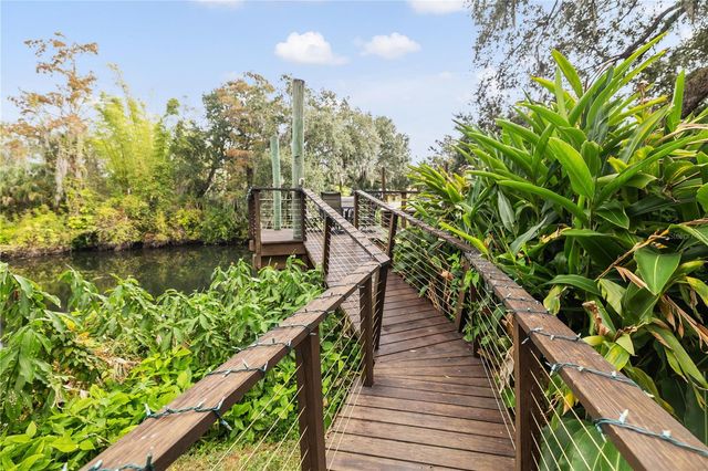1418 E PARK CIRCLE, Tampa, FL 33604