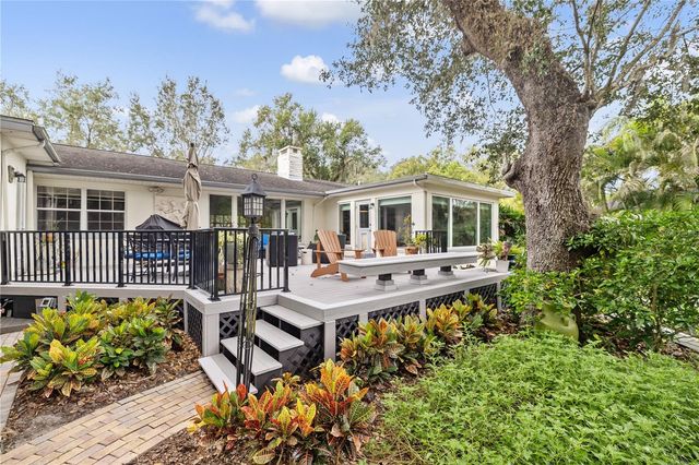 1418 E PARK CIRCLE, Tampa, FL 33604
