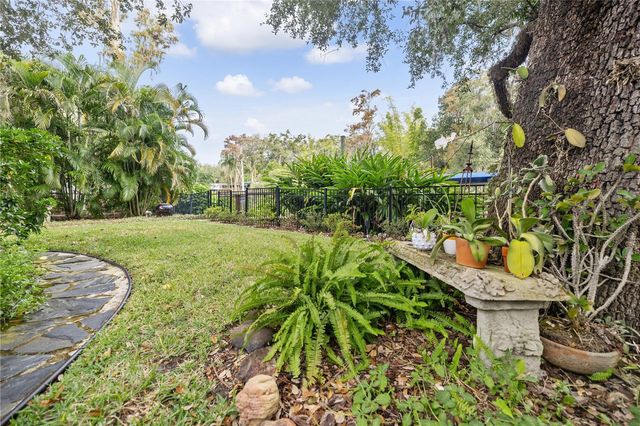 1418 E PARK CIRCLE, Tampa, FL 33604