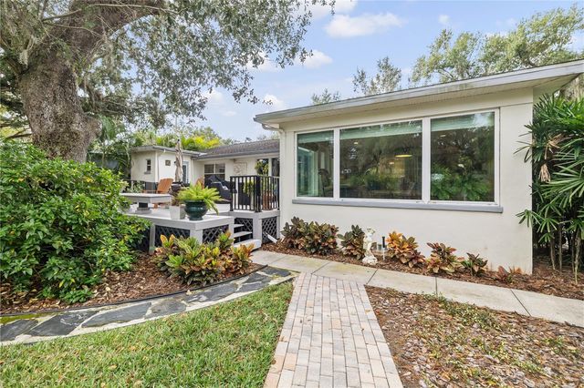 1418 E PARK CIRCLE, Tampa, FL 33604