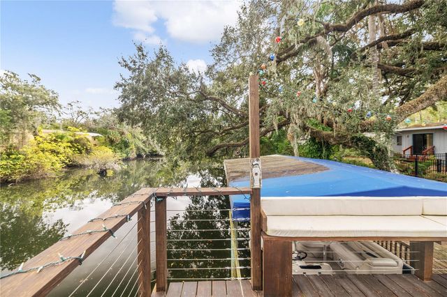1418 E PARK CIRCLE, Tampa, FL 33604
