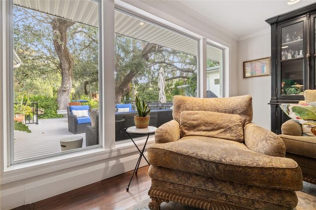 1418 E PARK CIRCLE, Tampa, FL 33604