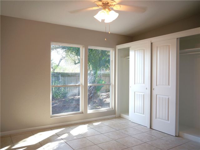 708 Santa Anita Dr, Kingsville, TX 78363