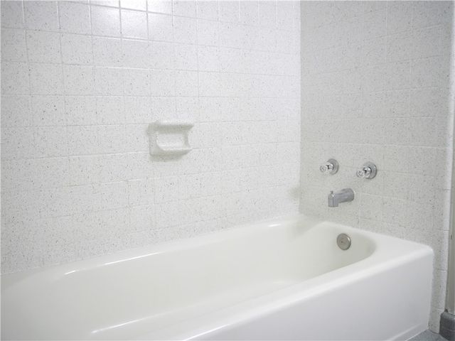 708 Santa Anita Dr, Kingsville, TX 78363