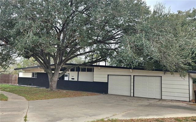 708 Santa Anita Dr, Kingsville, TX 78363
