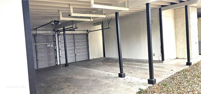 708 Santa Anita Dr, Kingsville, TX 78363