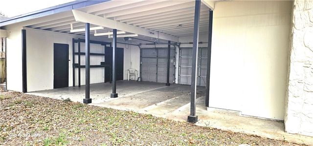 708 Santa Anita Dr, Kingsville, TX 78363