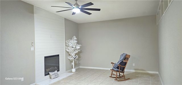 708 Santa Anita Dr, Kingsville, TX 78363