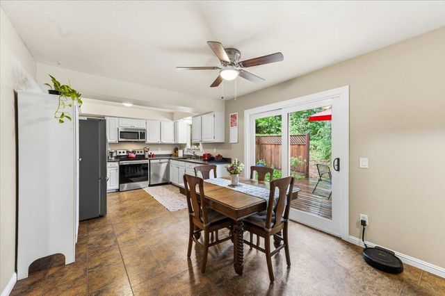 10706 Alta Sierra Dr, Grass Valley, CA 95949