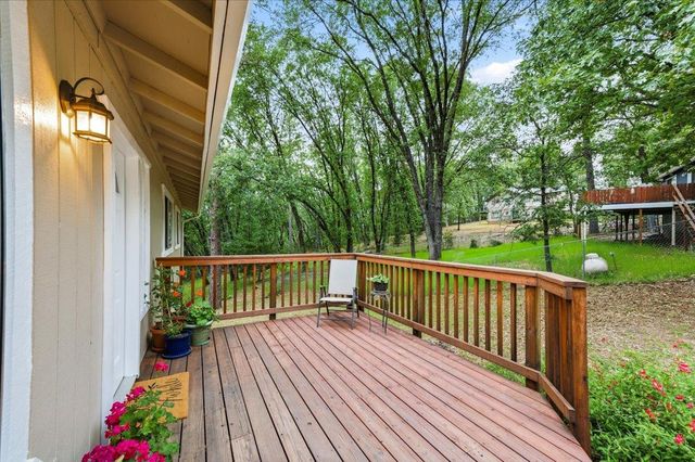 10706 Alta Sierra Dr, Grass Valley, CA 95949