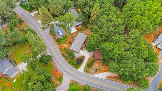 10706 Alta Sierra Dr, Grass Valley, CA 95949