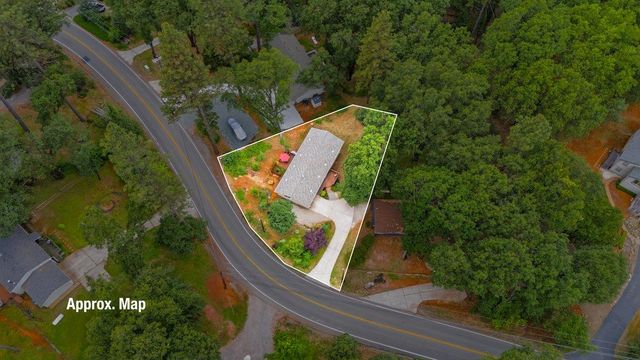 10706 Alta Sierra Dr, Grass Valley, CA 95949