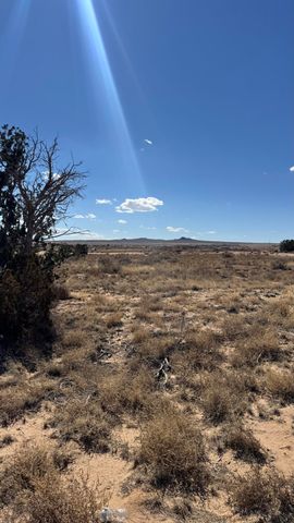 Azucena Place NW, Albuquerque, NM 87120