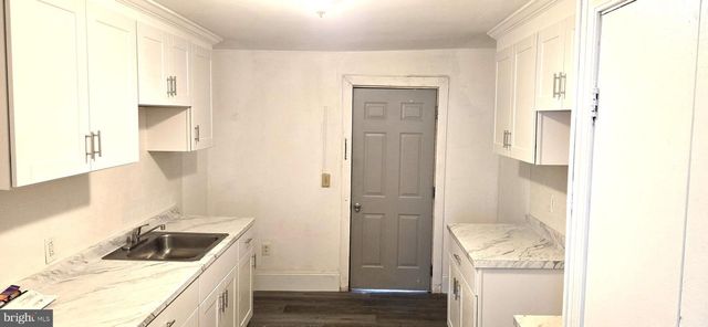 439 E STRAWBERRY ST, Lancaster, PA 17602