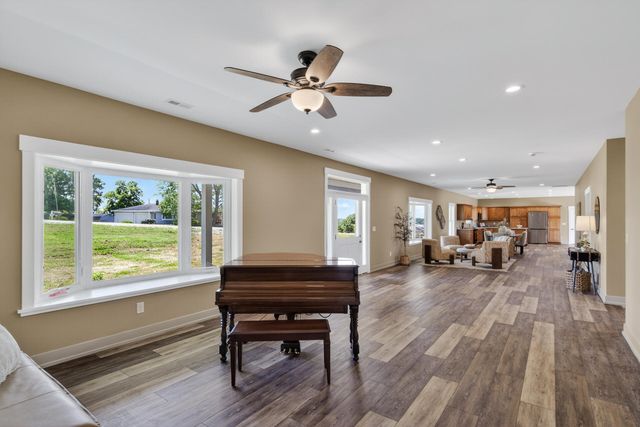 10377 Woeste Road, Alexandria, KY 41001