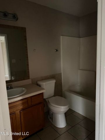 280 Rodenberg Avenue, B, Biloxi, MS 39531