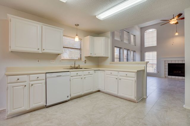 329 Parkway Boulevard, Coppell, TX 75019