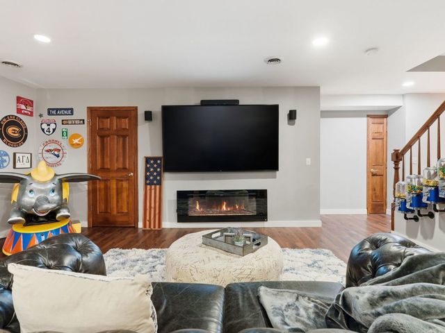 1731 Princess Circle, Naperville, IL 60564