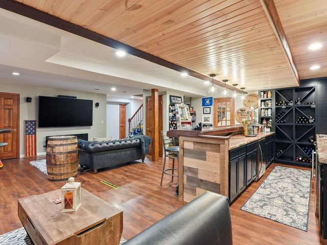 1731 Princess Circle, Naperville, IL 60564
