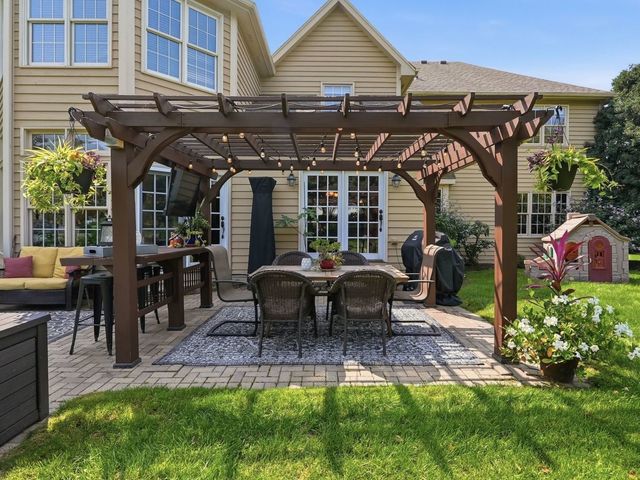 1731 Princess Circle, Naperville, IL 60564