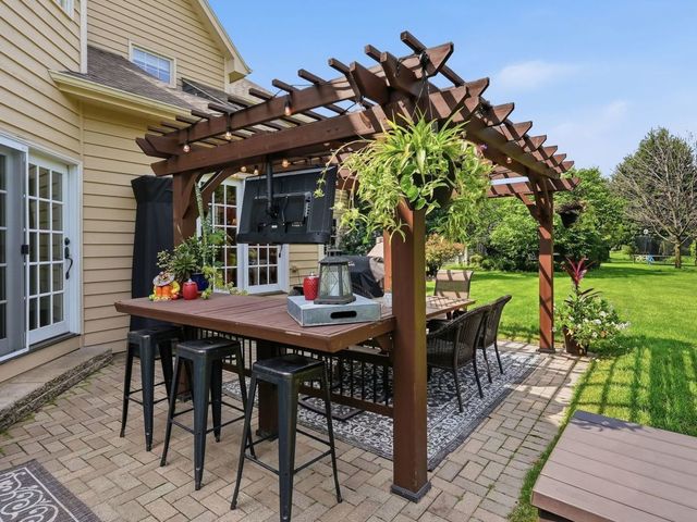 1731 Princess Circle, Naperville, IL 60564