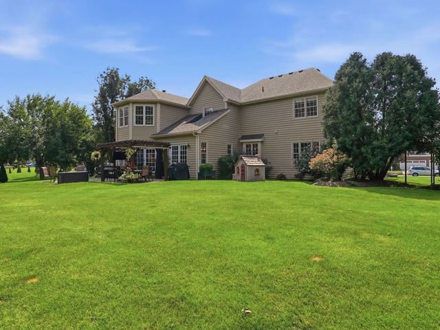 1731 Princess Circle, Naperville, IL 60564