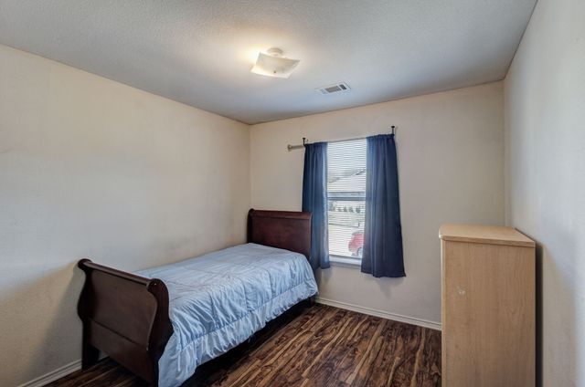 5118 Wesley Chapel Lane, Dallas, TX 75236