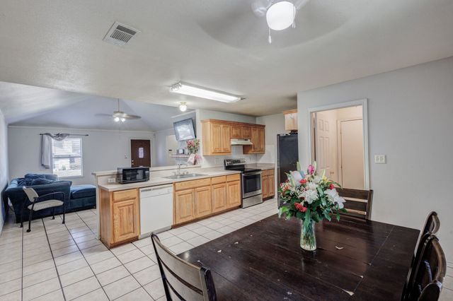 5118 Wesley Chapel Lane, Dallas, TX 75236