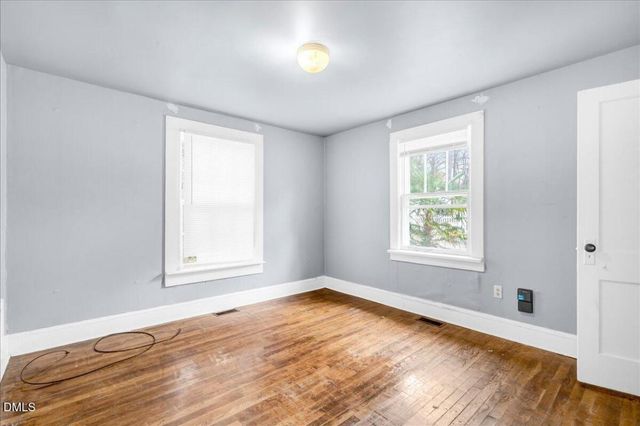 132 W Vernon Avenue, Wake Forest, NC 27587